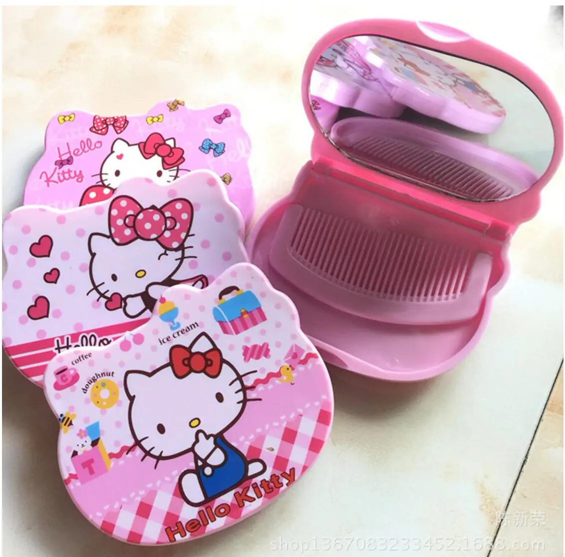 Wholesale 10 Pcs Cartoon KT Home Handheld Makeup Mirror With Hair Comb