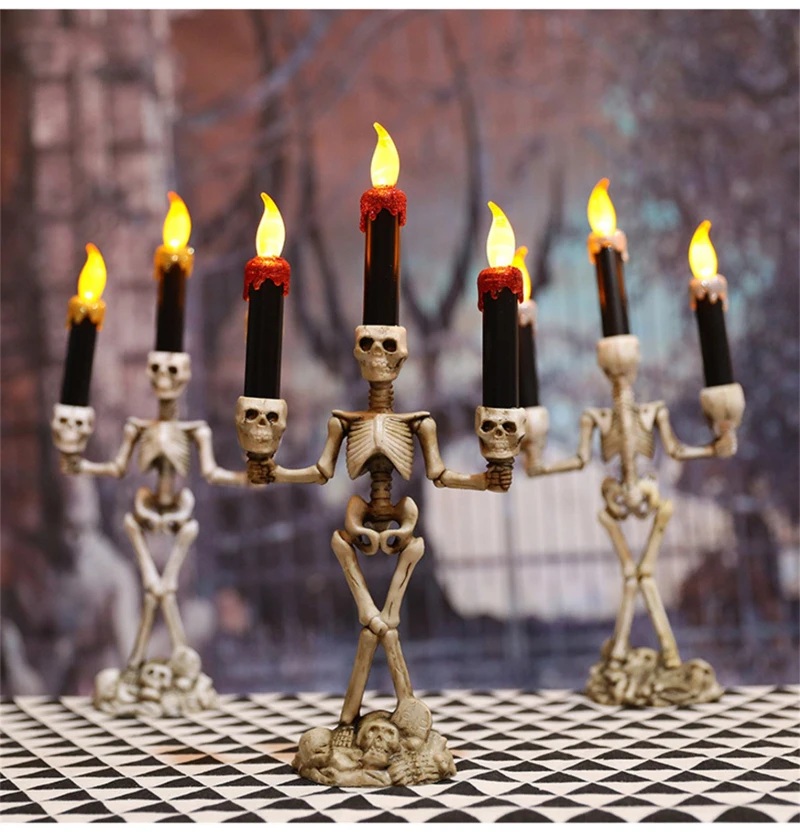 aléatoire DELITLS Bougeoir en plastique 3 bougies Halloween Crâne sans fumée électronique 