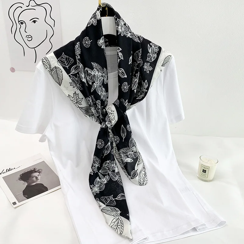 New-Ins-Style-Fresh-Literary-Simulation-Silk-Scarf-Women-Simple-and-Fashionable-Plant-Flower-Print-Decorative.jpg Új Ins Stílusú Friss Irodalmi Szimuláció Selyem Sál Nők Egyszerű És Divatos Növényi Virágnyomtatott Dekoratív Négyzet - Image 5
