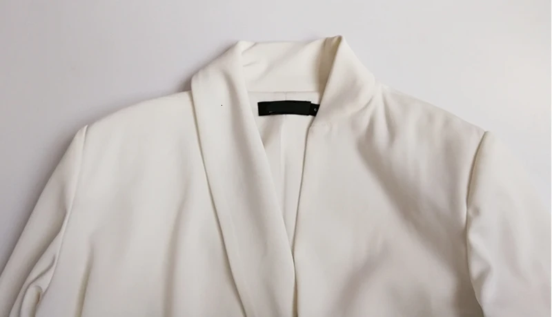 CHICEVER белые Асимметричные куртки для женщин с v-образным вырезом и длинным рукавом с высокой талией с поясом пальто женская модная одежда Новинка