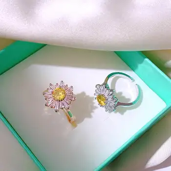 

Fresh Daisy Flower Rings For Women 2020 New Fashion Jewelry Micro Pave Zircon Open Ring Adjustable Bijoux Gifts