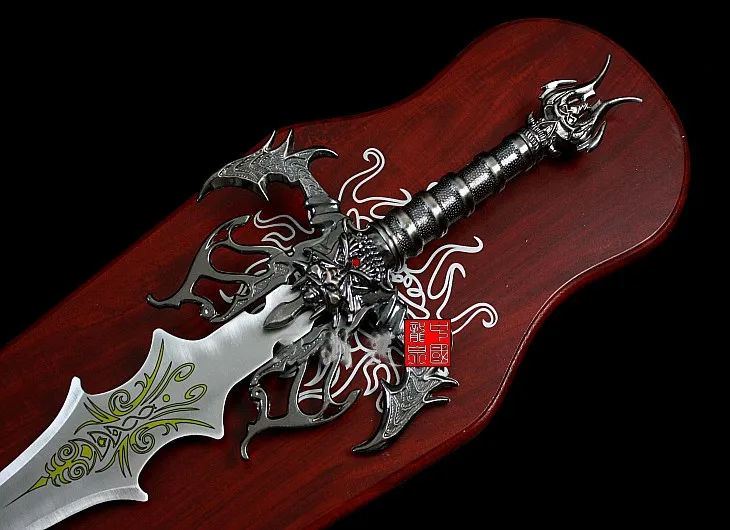 

World of Warcraft hanging plate sword town house evil spirits decorative wall board sword home decoration supplies