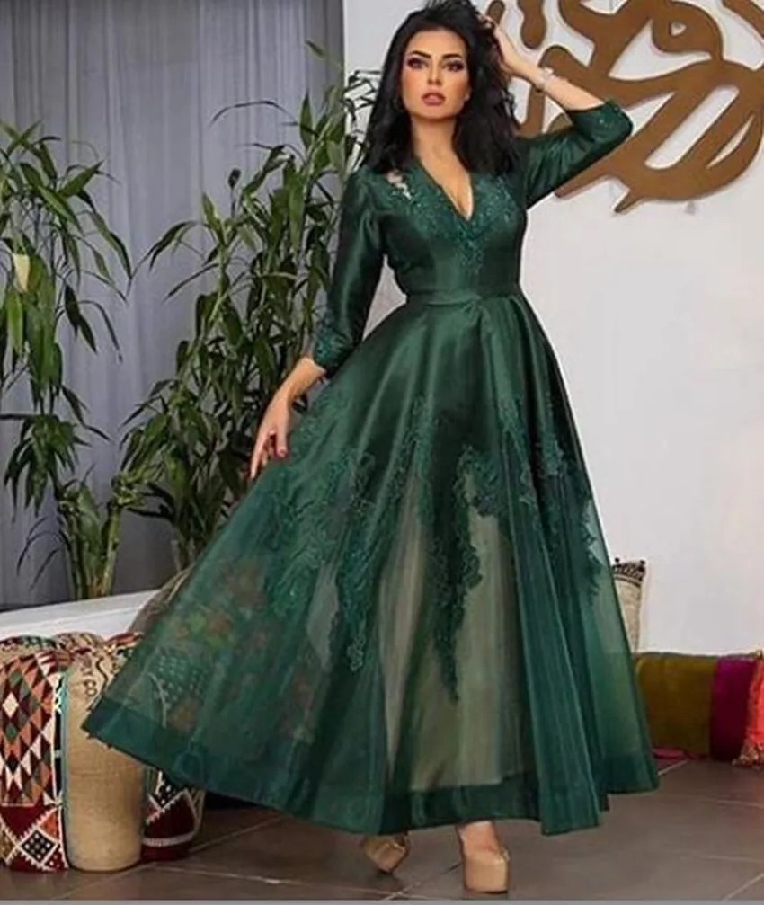 vestido esmeralda verde