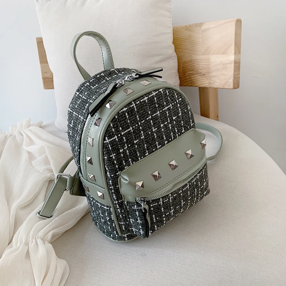 

Backpacks For Girl Fanshion School Bags Rivet Solid Student Teenage Backpack Women Vintage Black Leather mochila