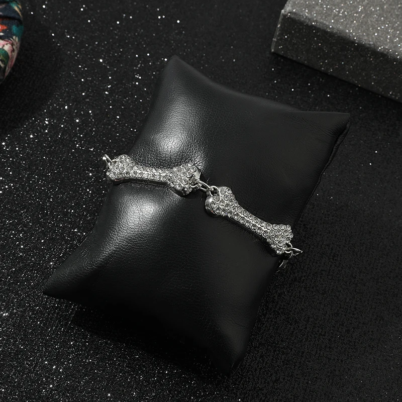 2022 Bone Necklace Iced Out Crystal Choker Necklaces Hip Hop Bone Element Clavicle Chain Men's Women's Gothic Party Jewelry
