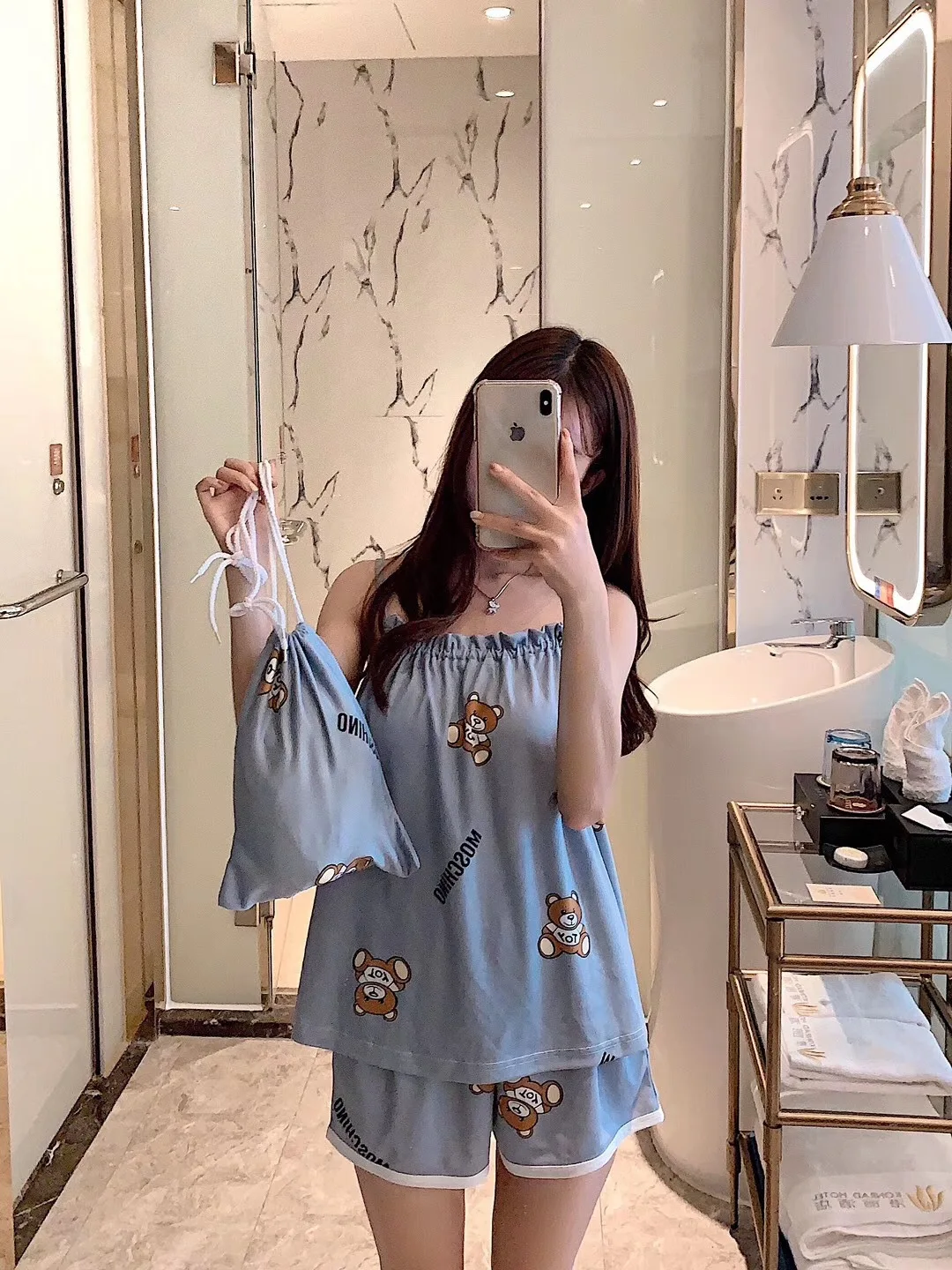 

Women Pajama Sets Summer 2020 4 Pcs Sexy Lace Pyjamas Women Satin Silk Sleepwear Elegant Pijama with Chest Pads Homewear