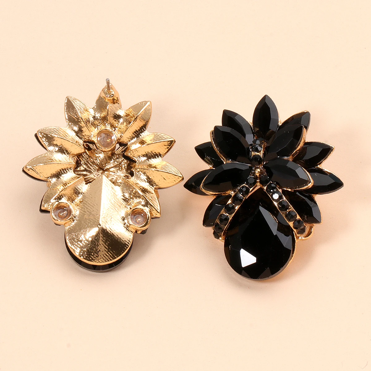 Pineapple Shaped Earrings Vintage Black Pink Colorful Crystal Stud Earrings Women Jewelry stud earrings crystal earrings