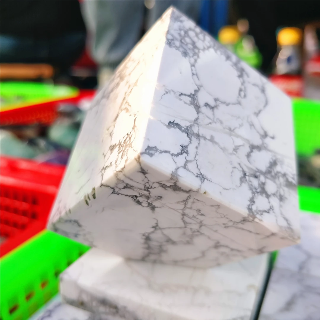 

Natural White Turquoise Crystal Rubik's Cubes Howlite Stone Cubic Folk Crafts Polyhedron Furnishing Articles Decoration