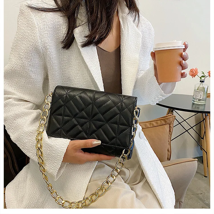 Branded Women's Shoulder Bags 2021 Metal Thick Chain Quilted Designer Purses And Handbag Women Clutch Bags Ladies Striped bag Branded Women's Shoulder Bags 2021 Metal Thick Chain Quilted Designer Purses And Handbag Women Clutch Bags Ladies Striped bag