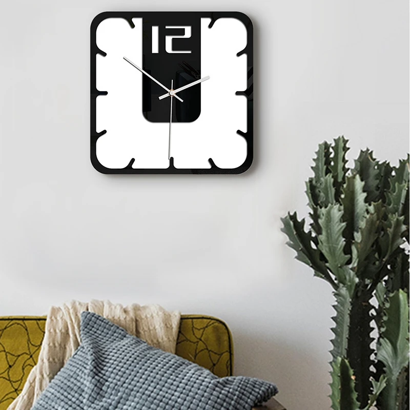 Square Wall Clock Modern Design Nordic Style Living Room Wall Clock Fashion Creative Bedroom Silent Quartz Watch