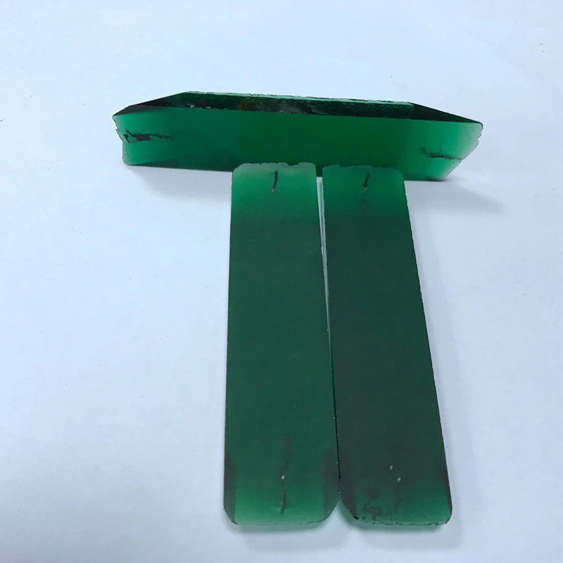 10grams /bag Uncut Hydrothermal Emerald material Laboratory emerald gemstone for jewelry making 10grams /bag Uncut Hydrothermal Emerald material Laboratory emerald gemstone for jewelry making