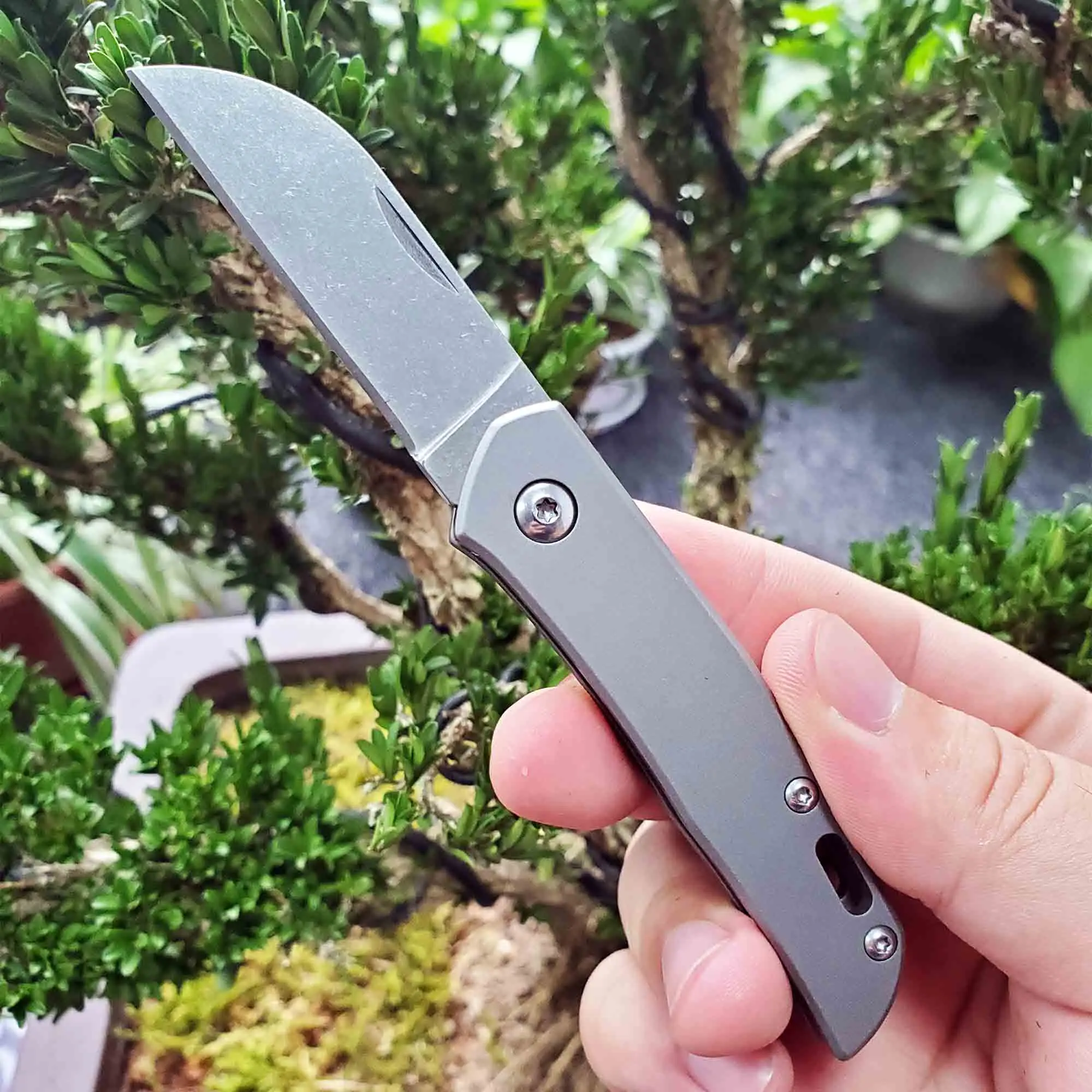 Gray Titanium Карманный складной нож D2 Blade TC4 титановая ручка Флиппер походные ножи для выживания дайвинг, охота нож s утилита EDC инструмент - Цвет: Gray Titanium