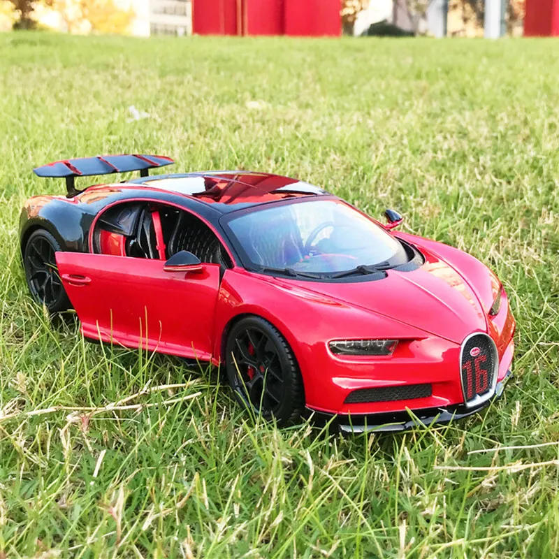 Bburago 1:18 Bugatti Chiron simulation alloy car model Collect gifts toy