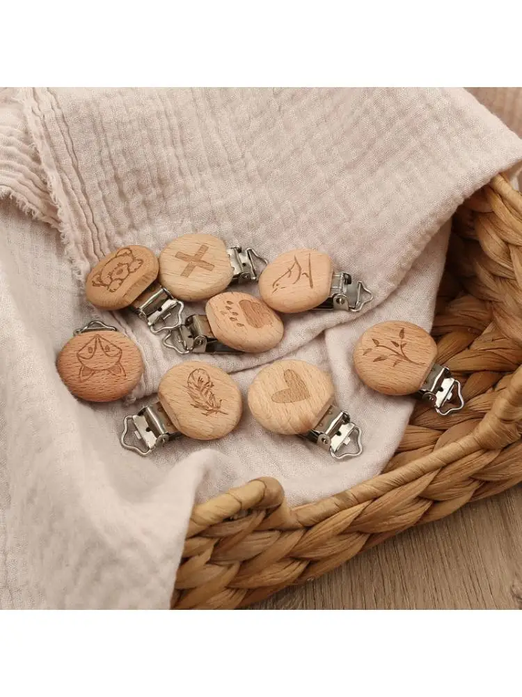

1 pc Wooden Pacifier Clips Round Wooden Clip Charms For Baby Pacifier Chain Teether Toys
