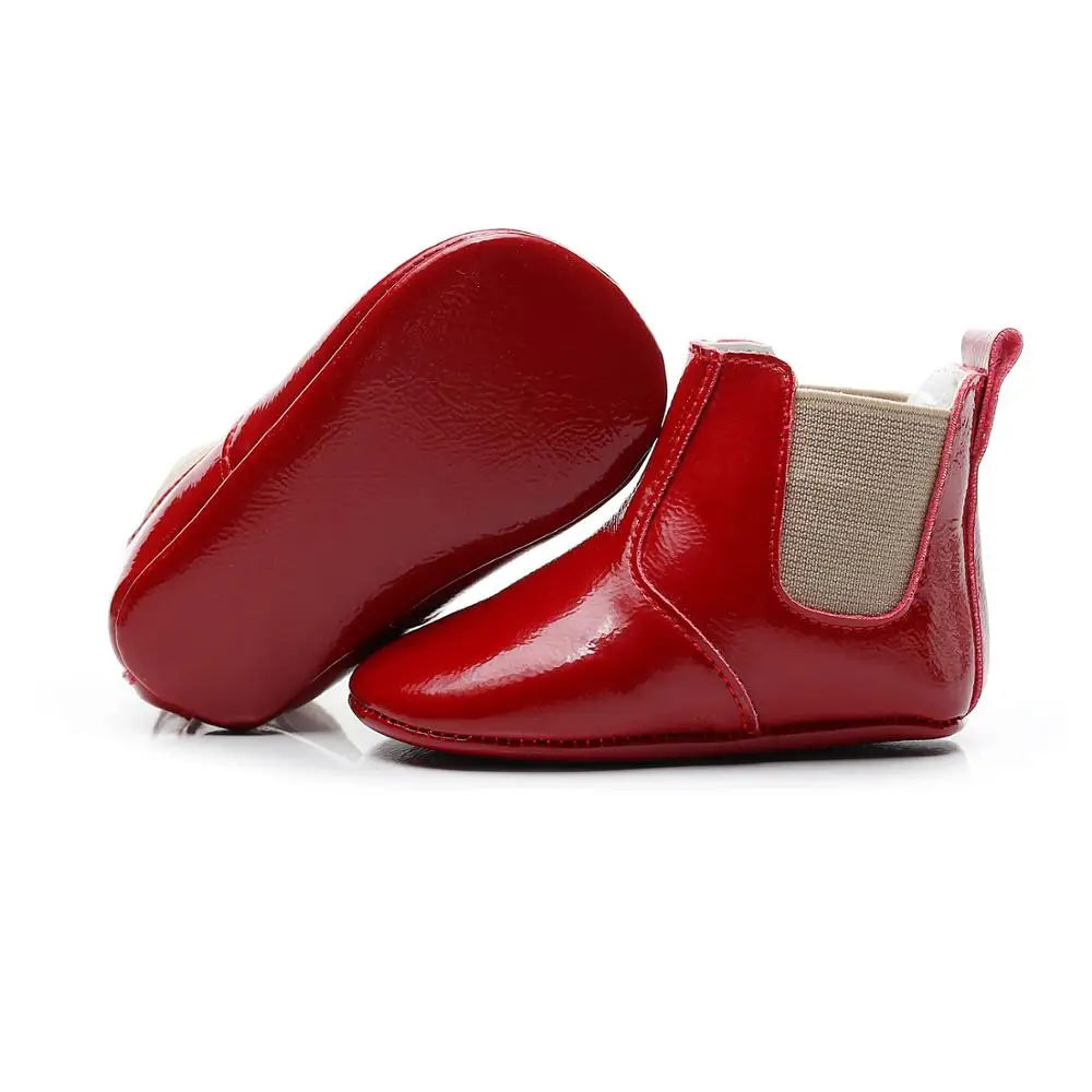 Дропшиппинг для маленьких девочек высокие сапоги upper Boots 6 цветов для новорожденных из искусственной кожи глянцевая с пуховной внутренной частью для малышей; мягкая обувь; зимняя обувь с нескользящей подошвой; ботинки - Цвет: Красный
