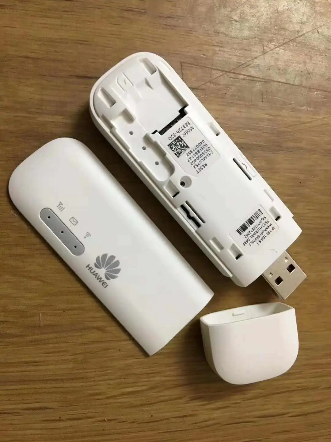 50 шт. Оригинальный разблокированный 150 Мбит/с Huawei E8372 E8372h 320 4G LTE Wifi модем ключ (плюс