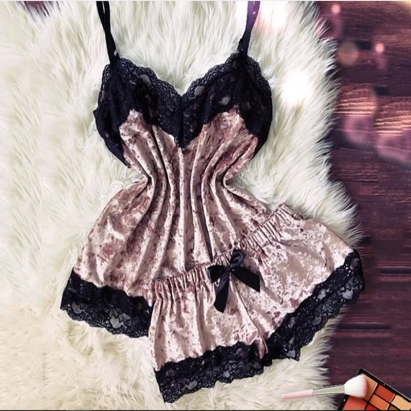 

Pajama for women Temptation Velvet Sleepwear Sexy Lingerie Set Babydoll Nightwear Cute Cami Top and Shorts four seasons