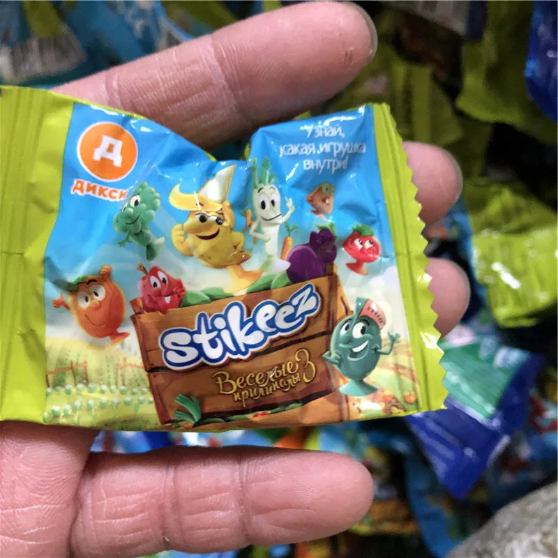 50 шт./лот подлинный stikeezs Слепой Мешок ПВХ Рисунок фрукты овощи Животные Мини милая игрушка продвижение подарок для ребенка мальчик девочка дети