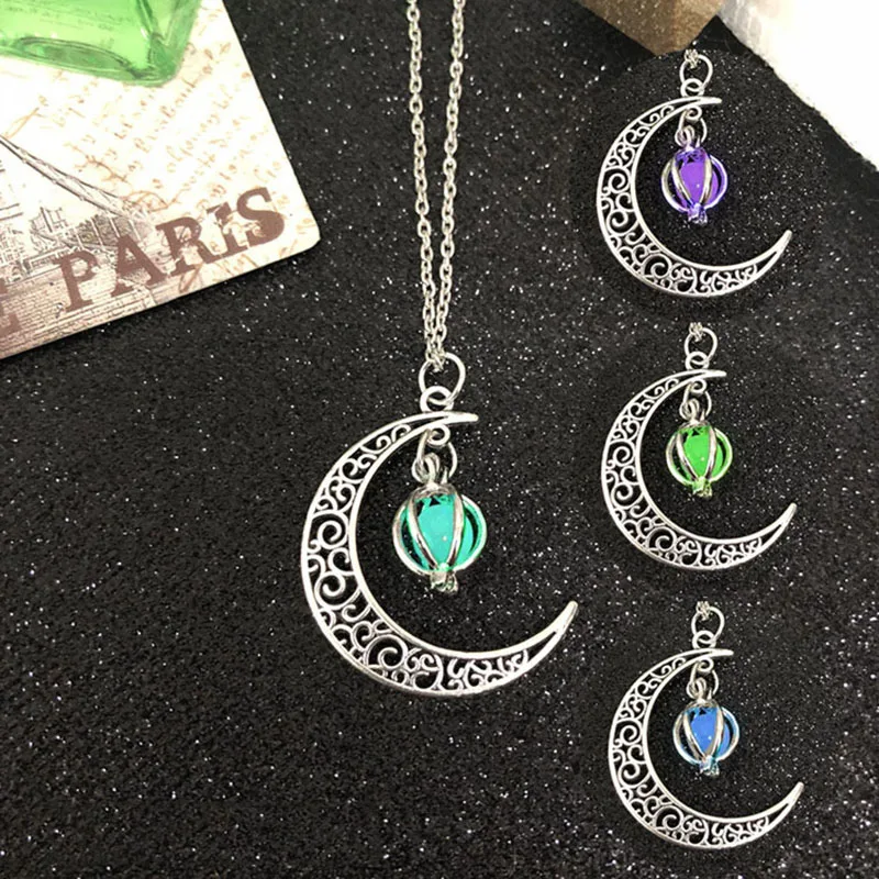

Fashion Creative Personality Luminous Moon Pendant Necklace For Women Girl Cut Bloodstain Halloween Necklace Jewelry Gifts
