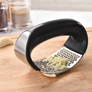 

Stainless Steel Garlic Press Manual Chopper Grinding Multi-function Bottle Opener Garlic Press Vegetable Tools Kitchen Gadgets