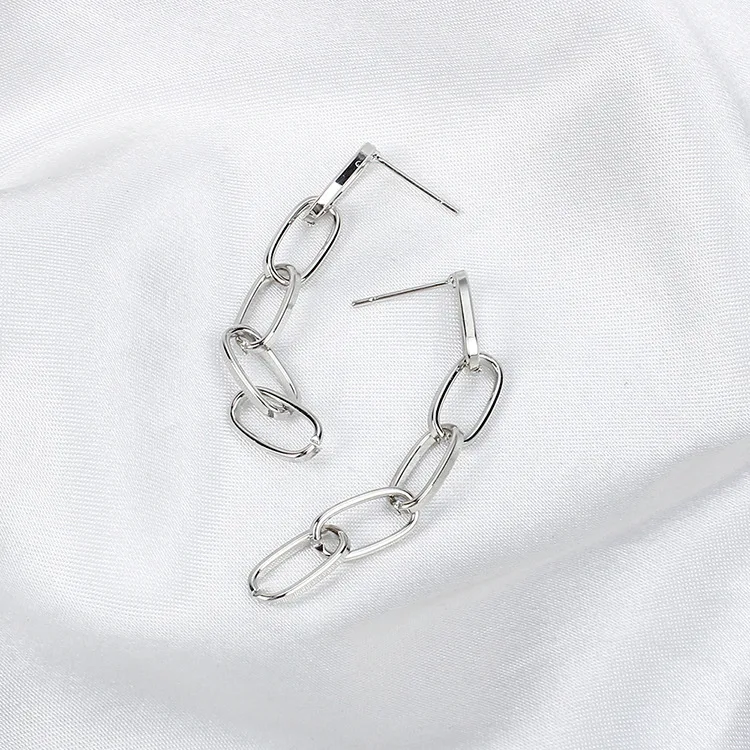 В году, бренд дизайн овальной цепи серьги дамы простые серьги