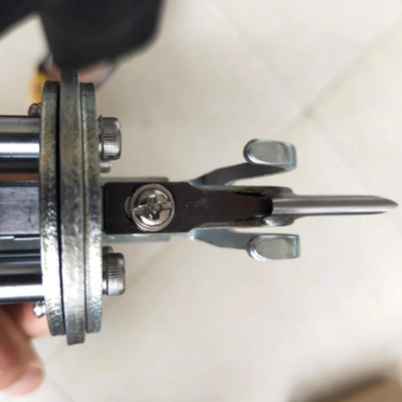 He393beff5d9949929438770ae3d1094fe