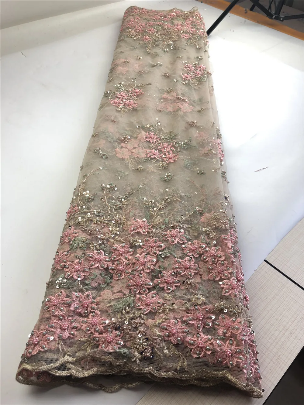 Тяжелая вышитая бисером Тюль Чистая кружевная ткань Свадебная французская кружевная ткань вышитая бисером кружевная ткань H0199