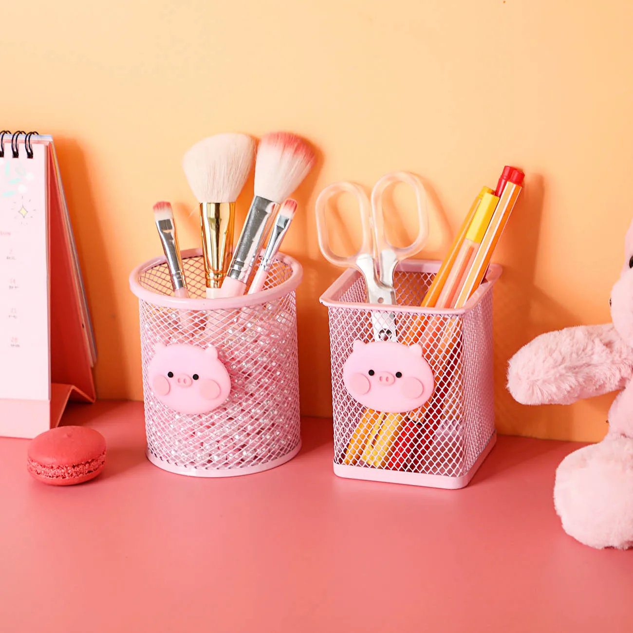 Pink Pig Iron Art Hollow Cartoon Small Pen Holder Office Stationery Storage Tube Creative Student Desktop Box | Дом и сад