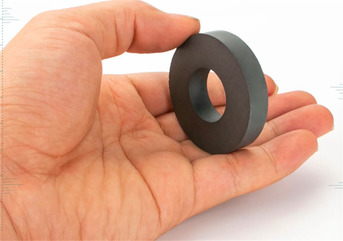 5PCS/LOT Y30 Ring Ferrite Magnet 50*10 mm Hole 22mm Permanent Magnet 50mm x 10mm Black Round Speaker 50X10 50-22x10mm