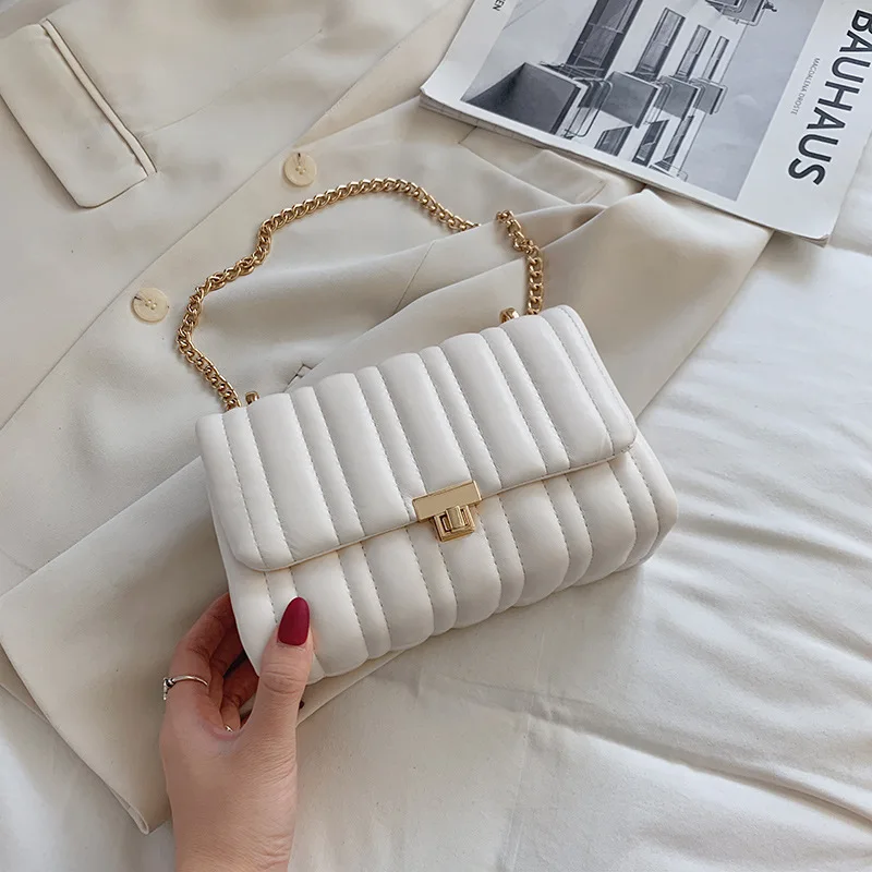 

Autumn texture bag female 2020 net red new trendy Korean version of the wild one-shoulder messenger fashion chain small bag