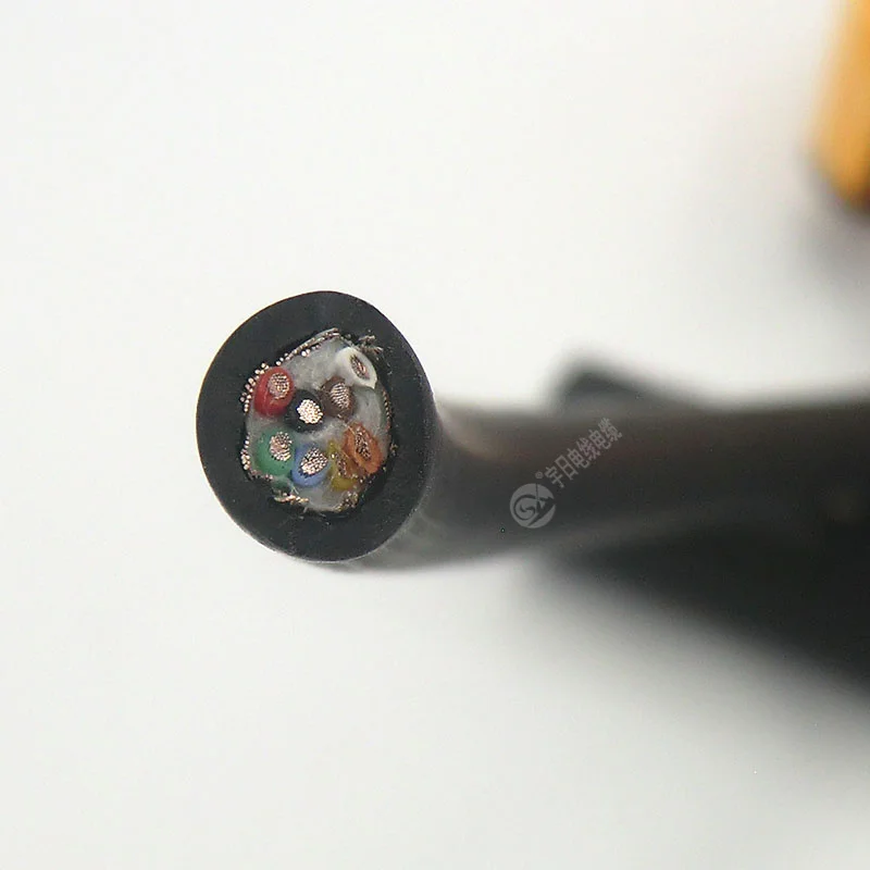Кабель линейного двигателя Ультра высокая скорость 8 жильный 0.2mm m2 24AWG выдерживает 50 миллионов раз изгиба экранированная витая пара PUR оболочка 1 м
