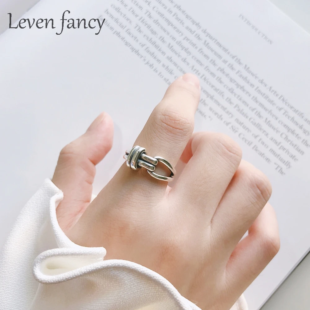 

2019 Trendy Vintage Minimal Line Knotted Ring Real Pure 925 Sterling Silver Women's Ring Hip Hop Style Fashion Jewelry Wholesale