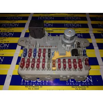 

YQE103740 Case Relays/Fuses Mg Rover 25 Series (rf) *