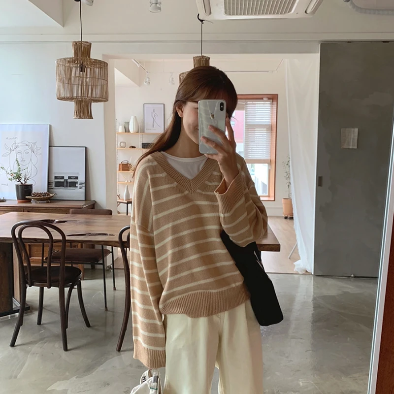 

Korean Version of the Slim V-neck Knit Sweater Female 2019 Autumn New Striped Long-sleeve Pullover Sweater Women's Clothing