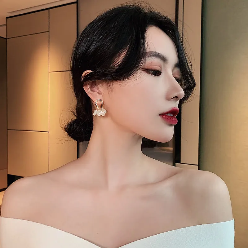 Pearl Earrings Pendant Earrings South Korea New Fashion Baroque Pearl Earrings Temperament Personality Versatile Pendant Earrings Elegant Jewelry For Women