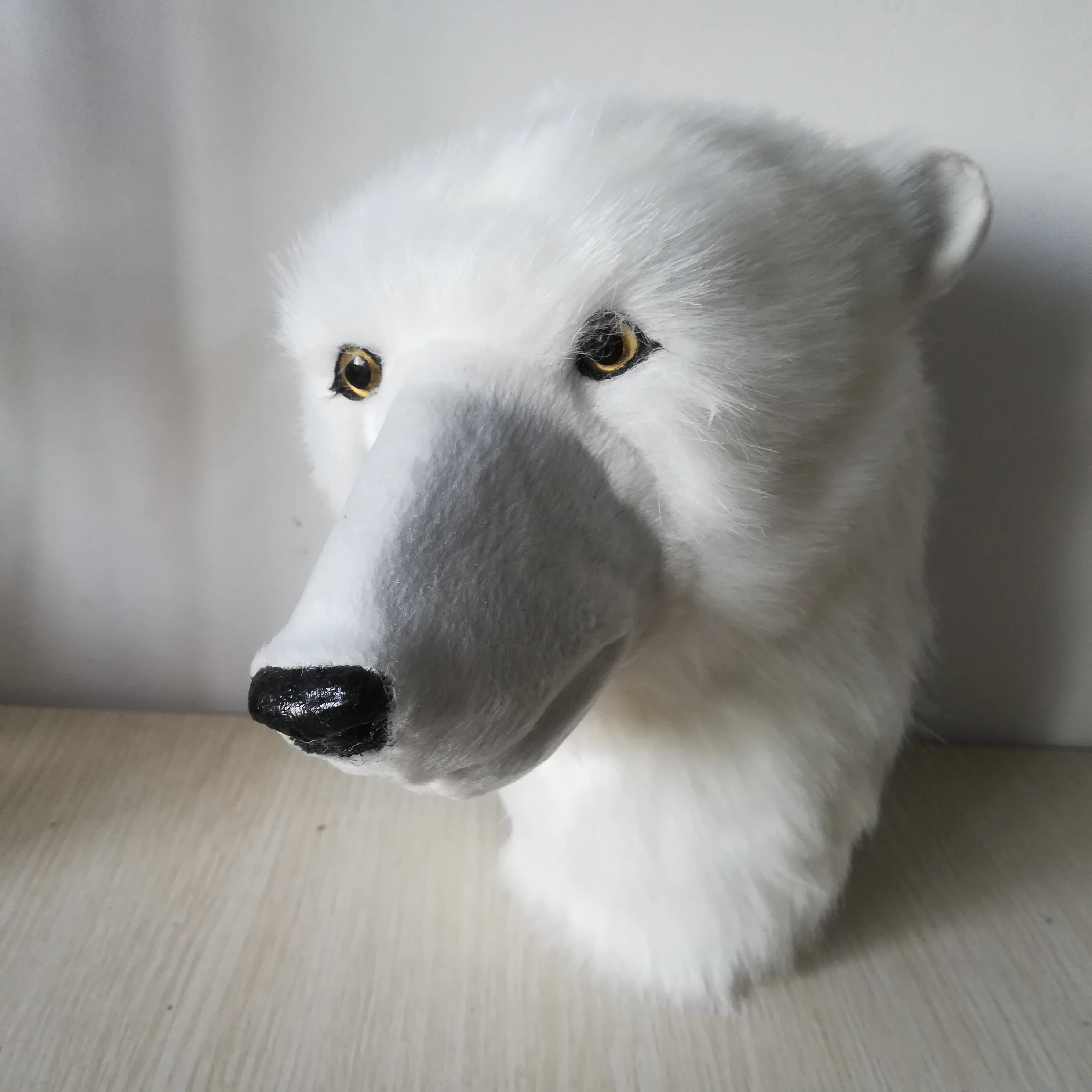 polar bear head mount