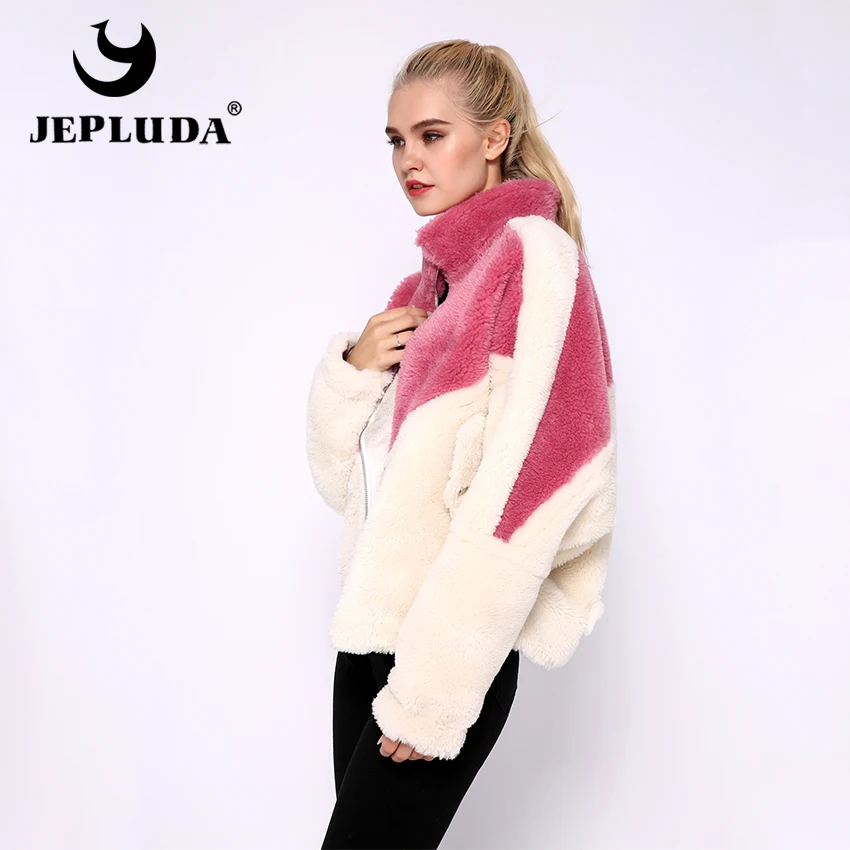 JEPLUDA Короткая меховая куртка женская зимняя на молнии с стоячим воротником