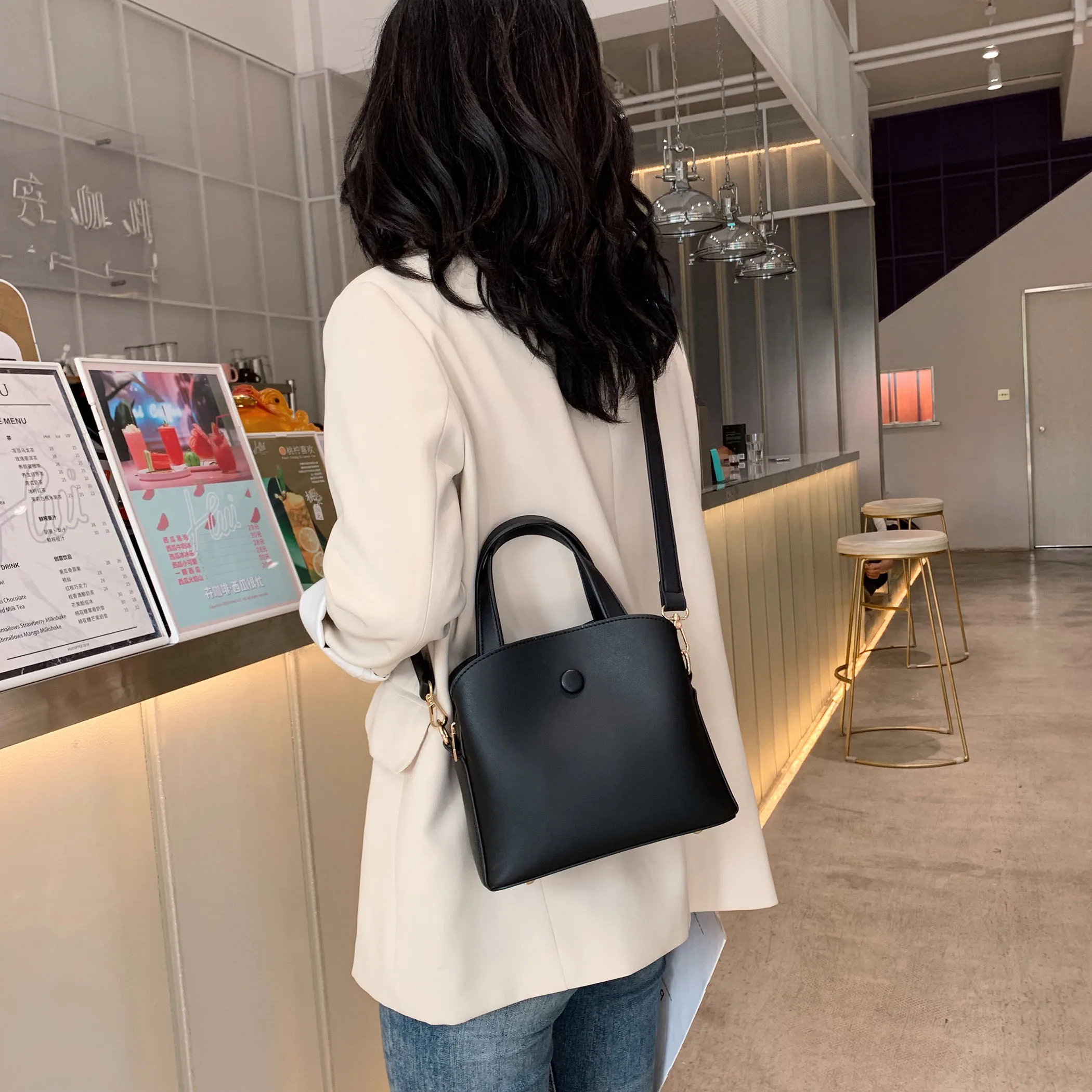 Koop Kleine PU Lederen Crossbody Tassen Voor Vrouwen 2019 Contrast Kleur Schouder Tas Dame Ontwerp Brief Riem Tote Handtassen