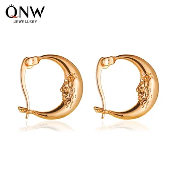 

New Style Ear Stud Sense of Design Moon Earrings Ear Clip Cool Abstract Short Face Earrings