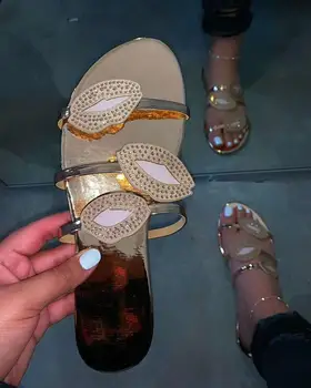 

New Summer Women Crystal Slippers Glitter Flat Soft Bling Female Candy Color Flip Flops Indoor Ladies Slides Hot Beach Shoes