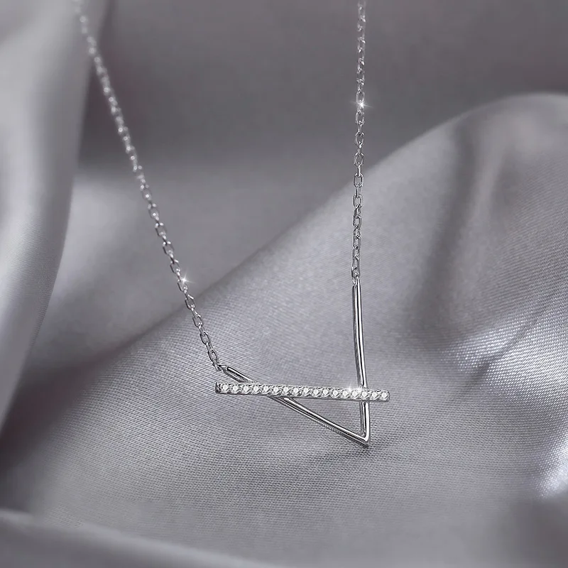 Fashion New AAA Zircon Strip Shape One Word Pendant Necklaces for Women Wedding Party Gift Jewelry Accessories