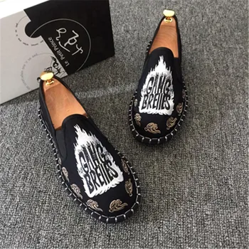 

Rubber Canvas Mens Vulcanize Shoes Fashion Flats Male Shoes Embroider Men Spring Loafers Light Hard-Wearing Man Women Harajuku