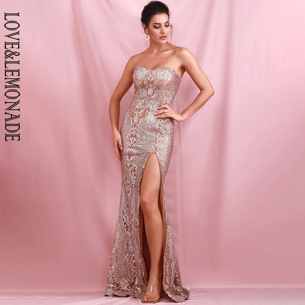 Платье макси LOVE & LEMONADE розовое золото без бретелек с геометрическим блеском