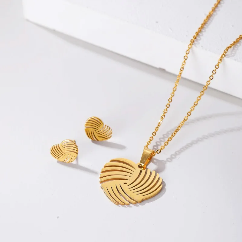 14402143379_2130544268