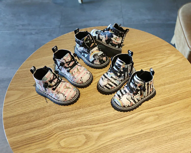 Ботинки для малышей 0-1-3 лет зимние кроссовки для мальчиков и девочек милая детская обувь для малышей с единорогом ботильоны кожаная детская обувь C09101