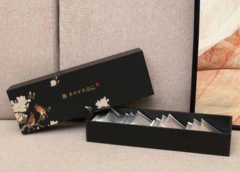 

UV Protected Matte Lamination Magnetic foldable packaging gift box black,white,pink,blue ---PX11159