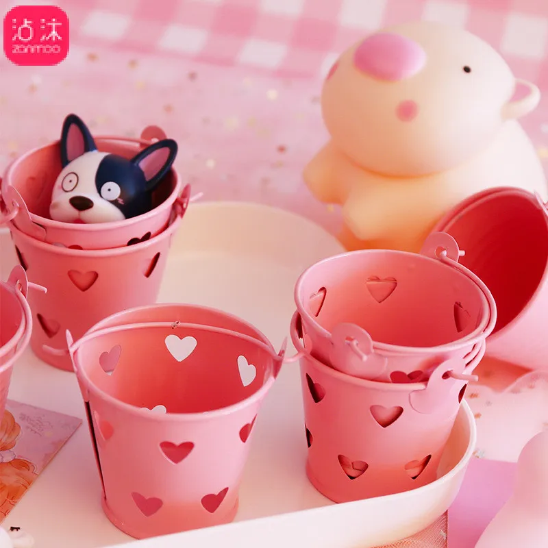 

1231 Cute GIRL'S Heart Pen Container Mini Pink Bucket Storage Container Soft Girl Desktop Storage Bedroom Storage Organizing