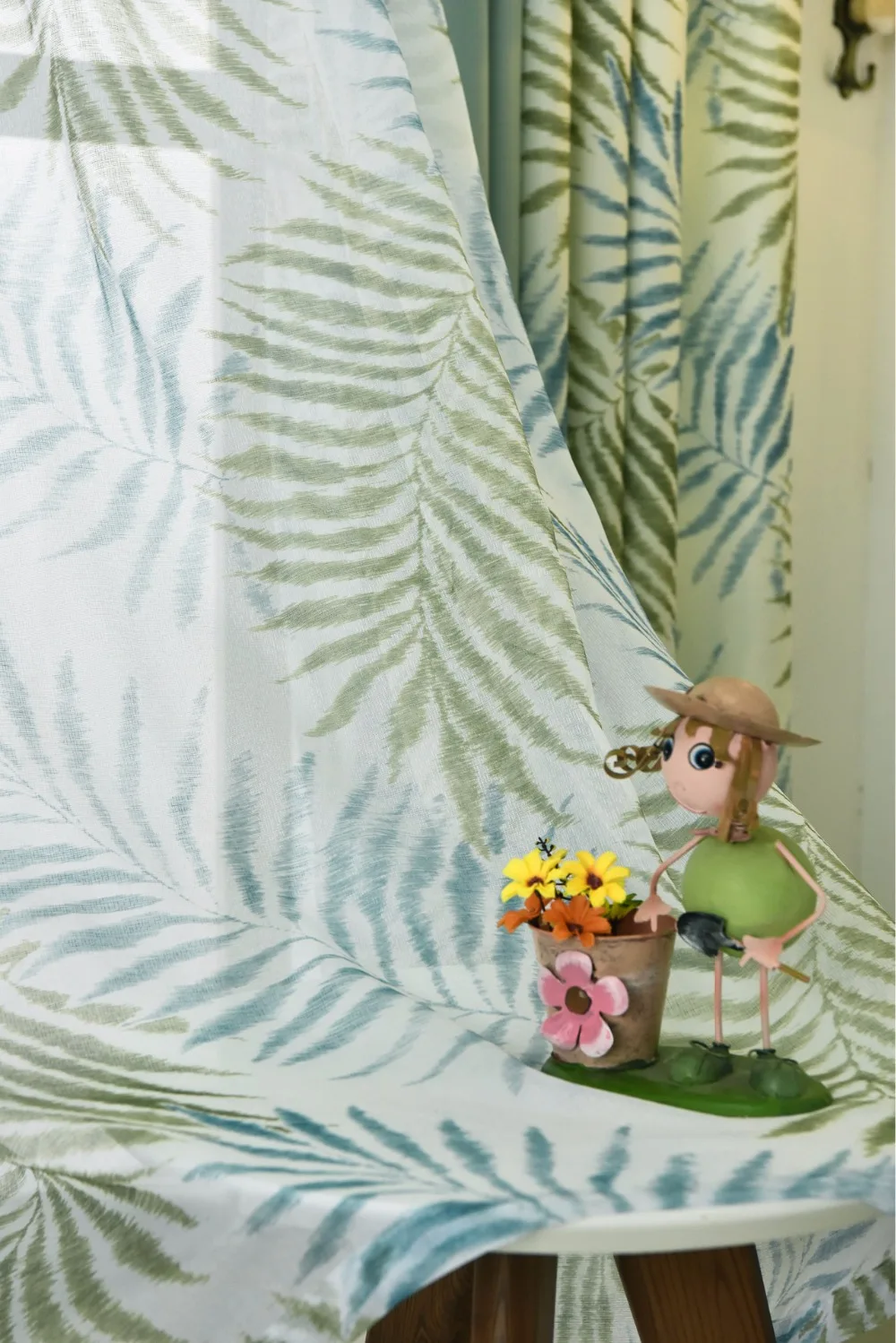 3592515133_1042572061