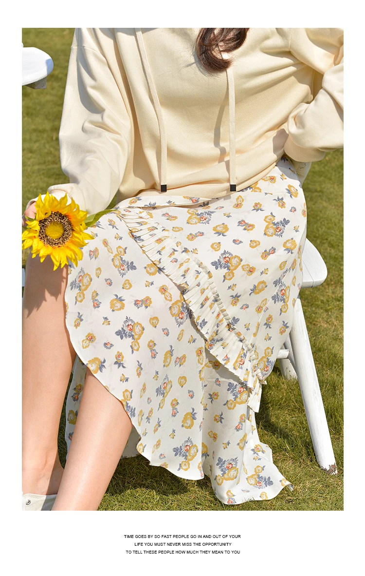 MISHOW 2020 Autumn Skirts For Women Vintage Floral Printed Asymmetrical Mid Calf Skirt High Waist Retro Female Bottoms MX20C1898