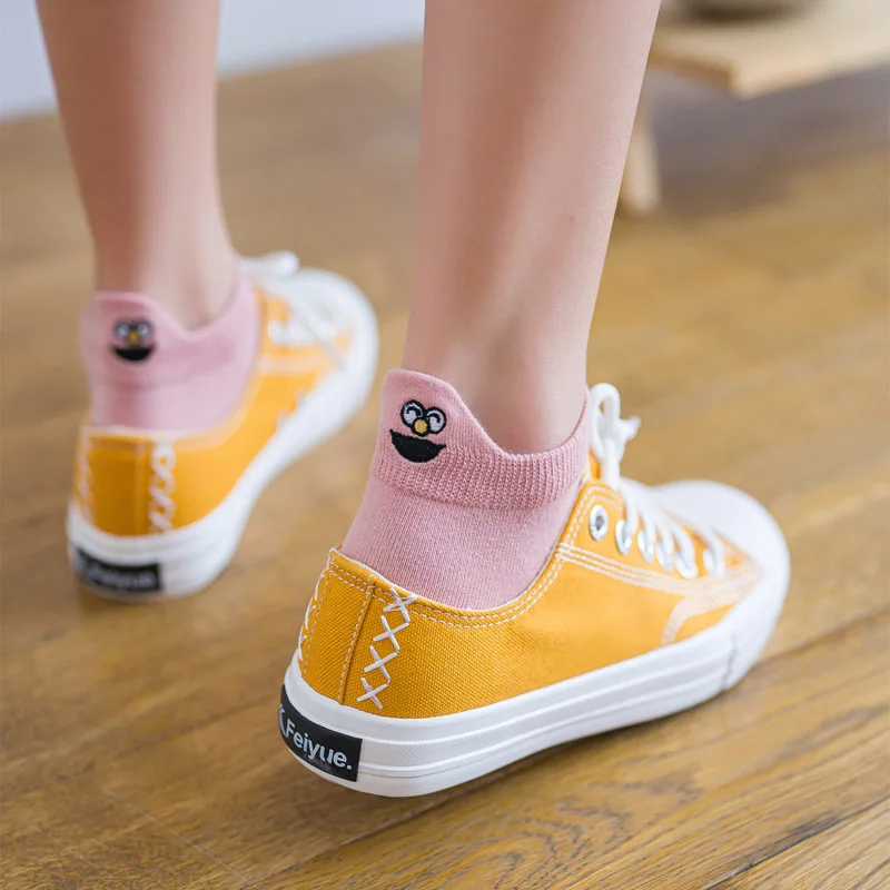 1 пара, Kawaii, женские носки, счастливые, модные, до лодыжки, для женщин, девочек, забавные носки, хлопок, вышитые, экспрессия, яркие цвета, для велоспорта, бега